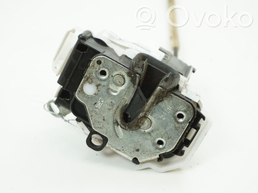 Etuoven lukko   1613686680
