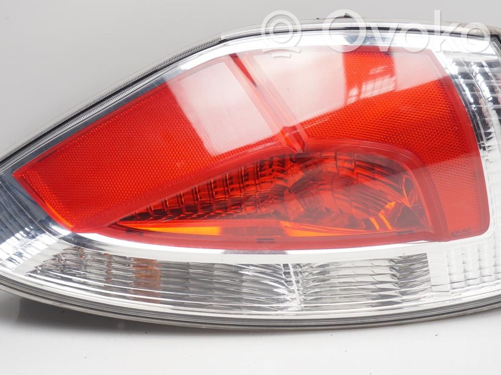 Mazda 5 Rear/tail lights 