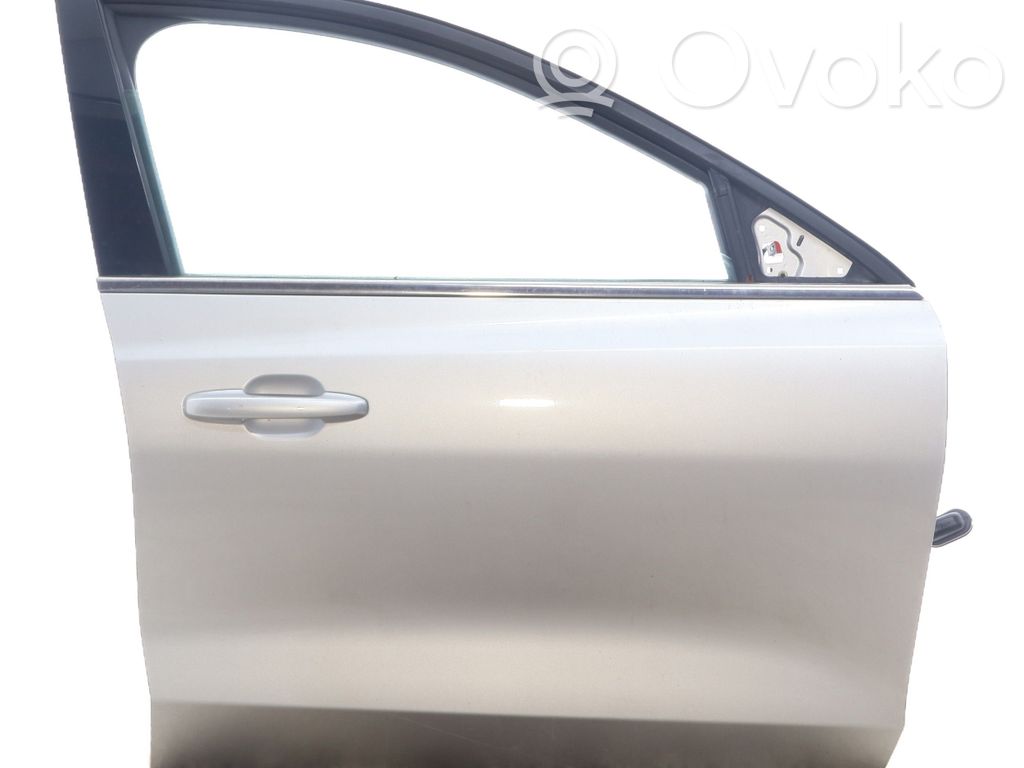 Ford Focus Дверь 
