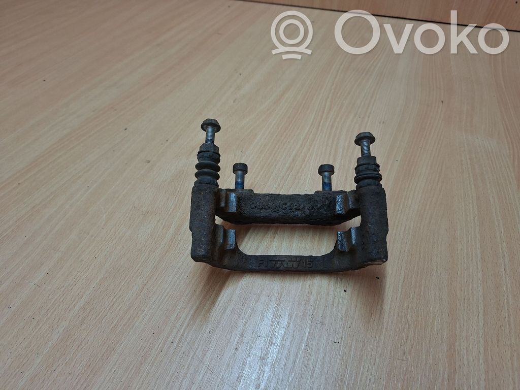 Mocowanie / Zacisk hamulca tylnego   4404J9