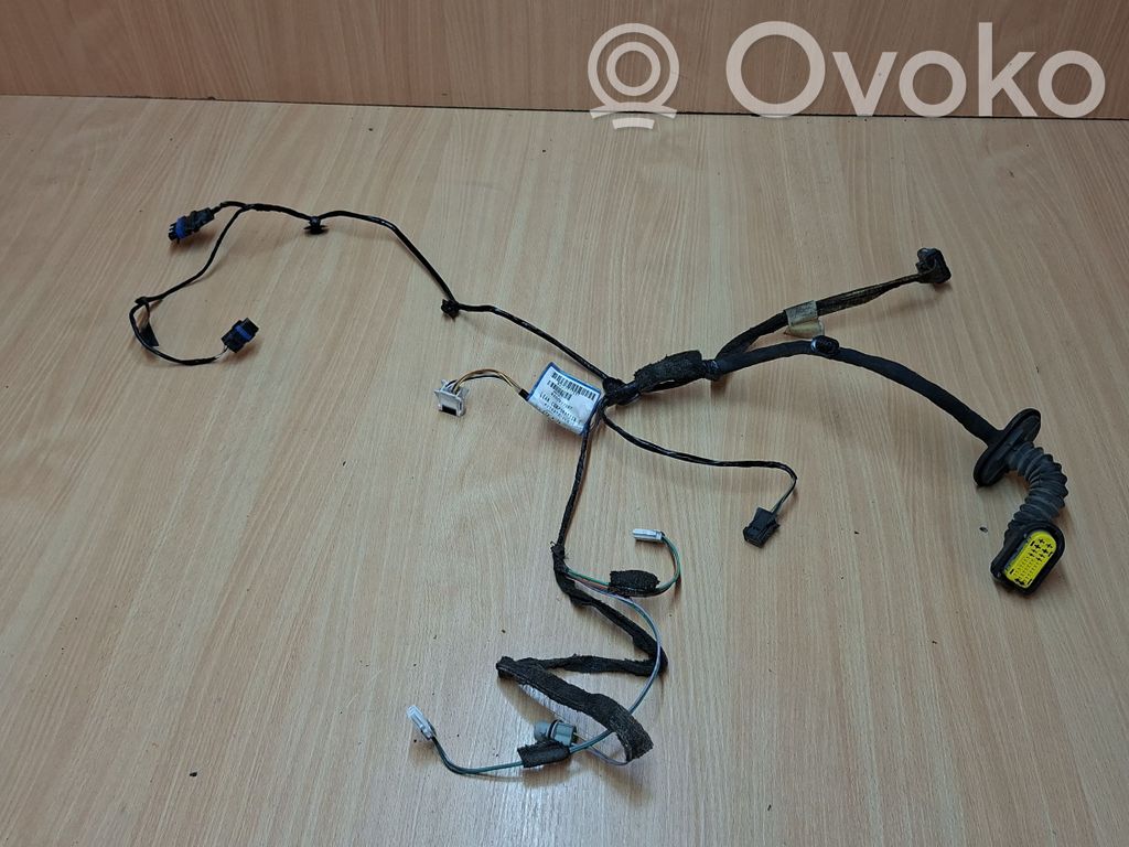 Cableado de puerta trasera   8200517597,00210