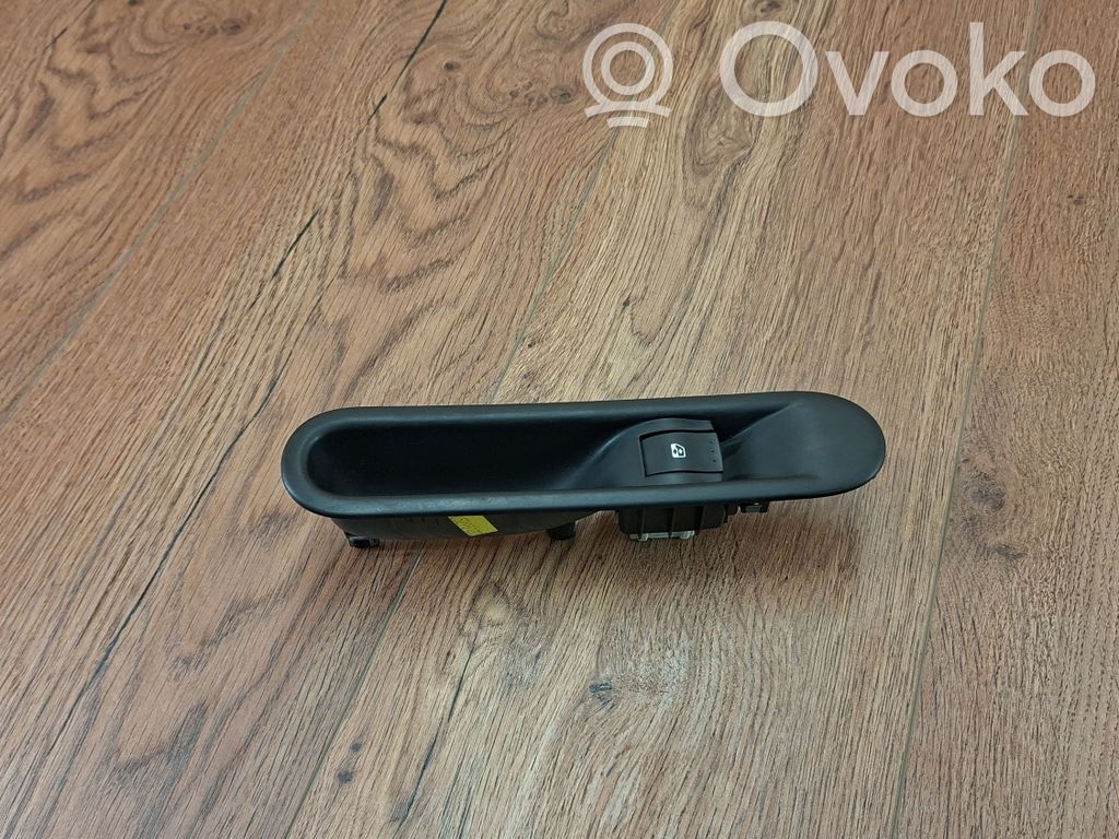 Renault Espace IV Electric window control switch 