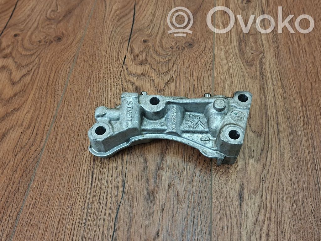 Peugeot 508 Engine mounting bracket 