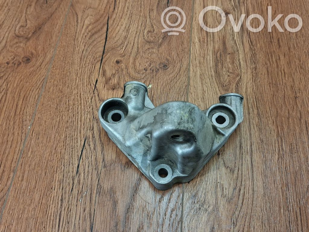 Renault Espace IV Engine mounting bracket 