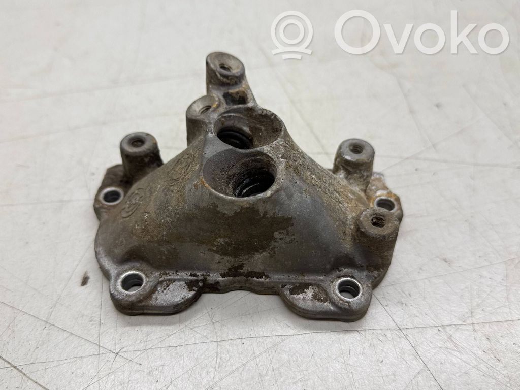 BMW 7 F01 F02 F03 F04 muu moottorin osa 