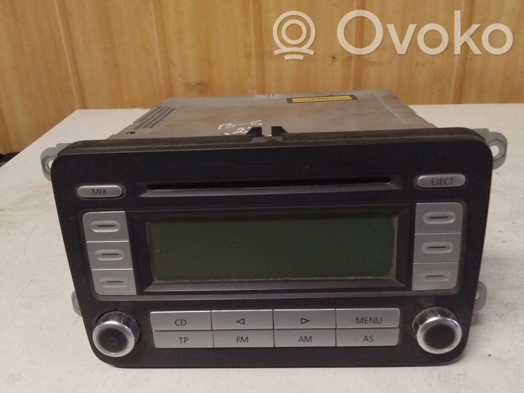 Volkswagen PASSAT B6 Panel / Radioodtwarzacz CD/DVD/GPS 