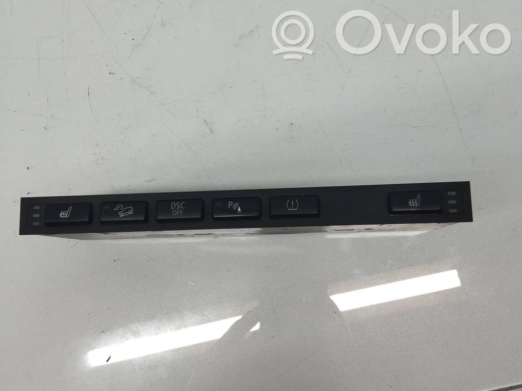 BMW X3 E83 Seat heating switch 
