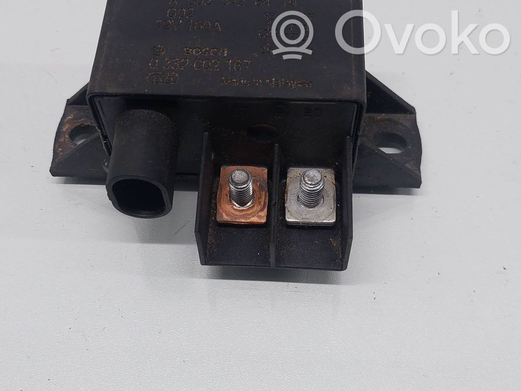Mercedes-Benz E W211 Charging relay 