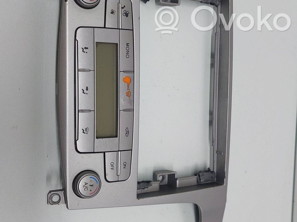Ford C-MAX I Climate control unit 