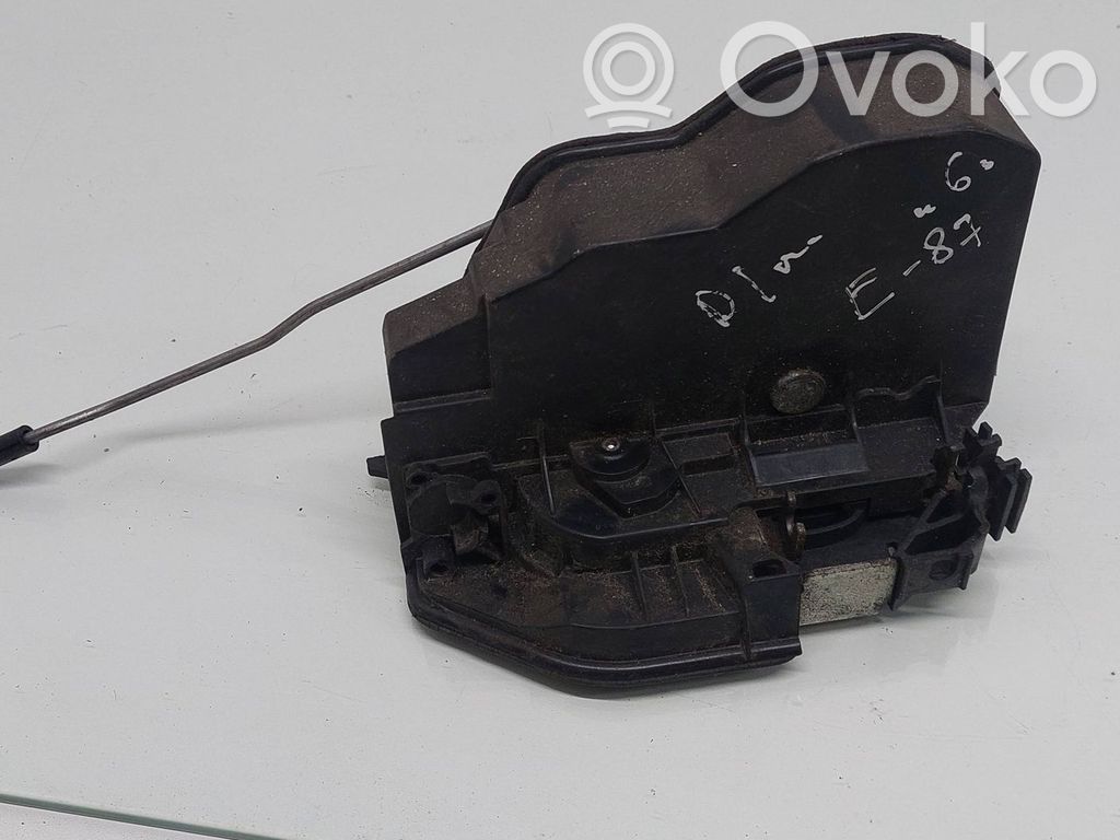 BMW 1 E81 E87 Front door lock 