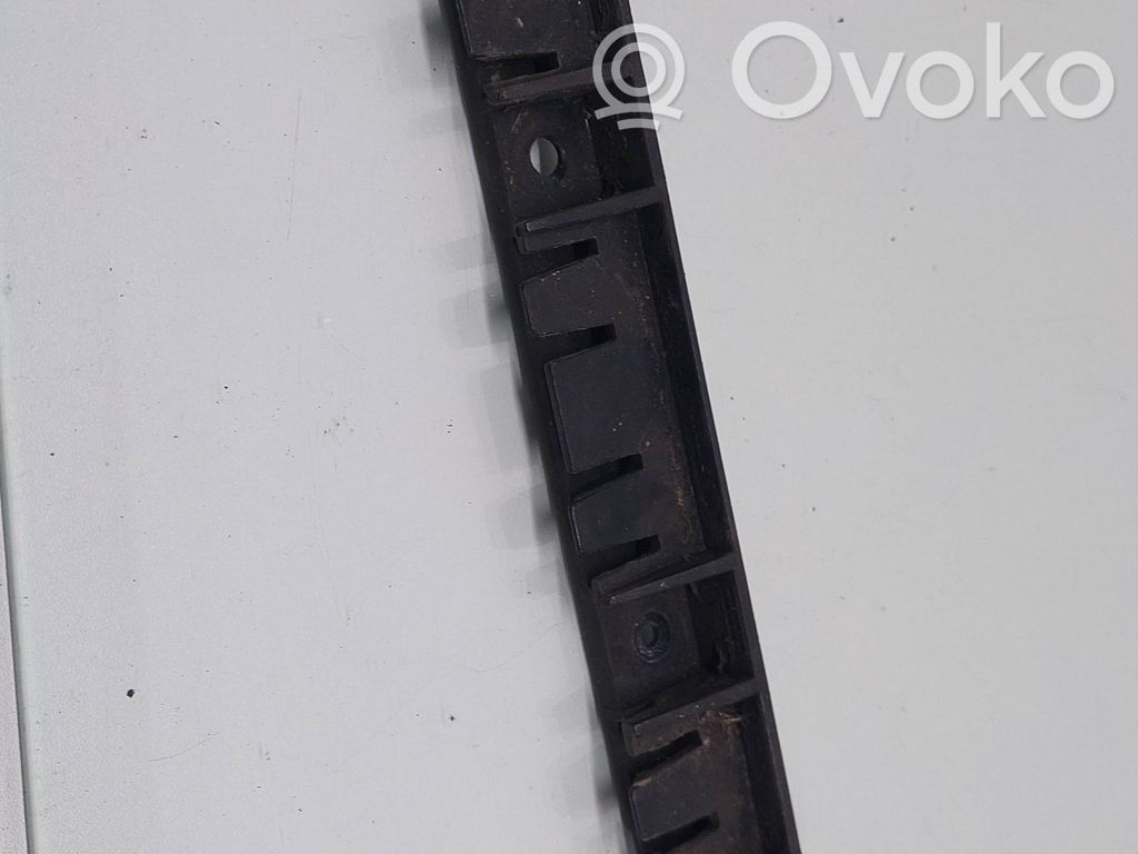 BMW 1 E81 E87 Fender mounting bracket 