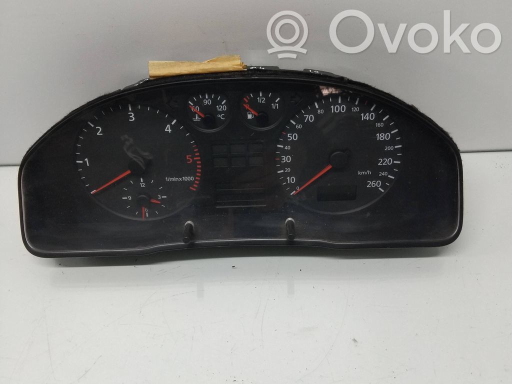 Audi A4 S4 B5 8D Speedometer (instrument cluster) 