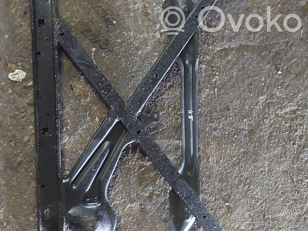 Etuapurunko   8T2399345J