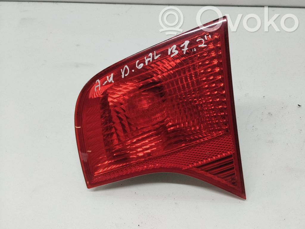 Audi A4 S4 B7 8E 8H Takaluukun takavalot 