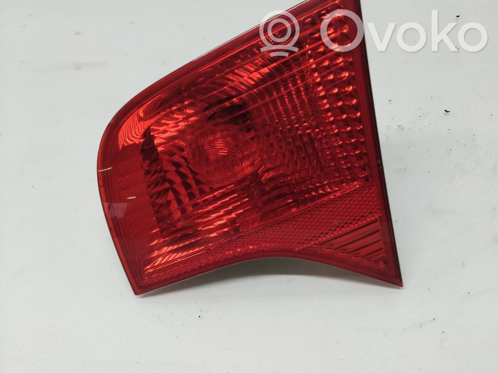 Audi A4 S4 B7 8E 8H Takaluukun takavalot 