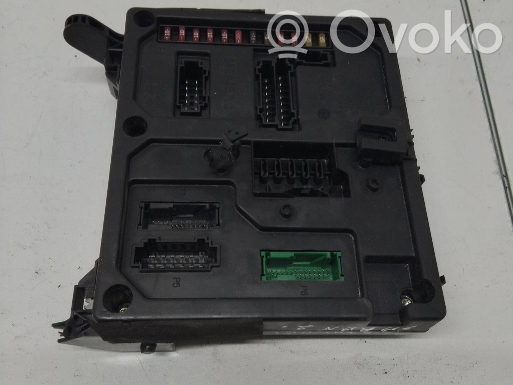 Volkswagen Sharan Módulo de fusible 