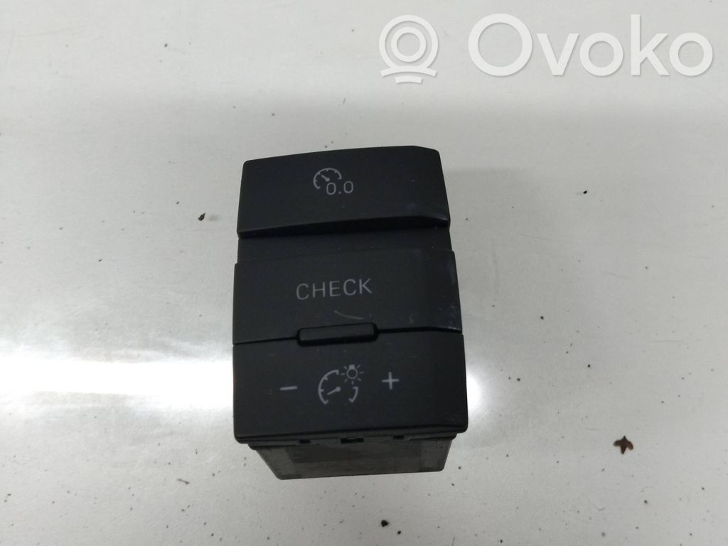 Audi A6 S6 C6 4F Interruttore di regolazione dell’illuminazione del quadro 