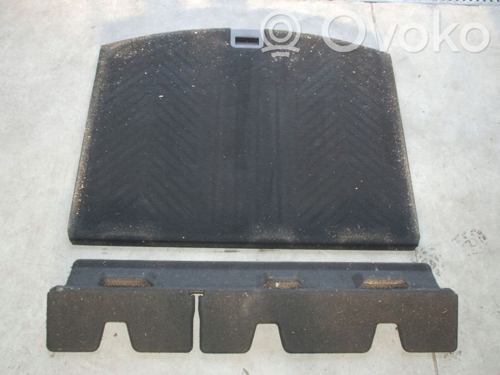 Ford Kuga II Bagažinės kilimas 