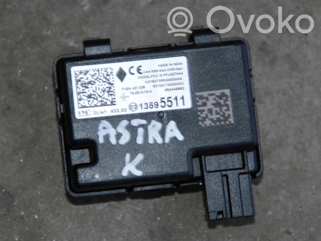 Opel Astra K Centrinio užrakto valdymo blokas 