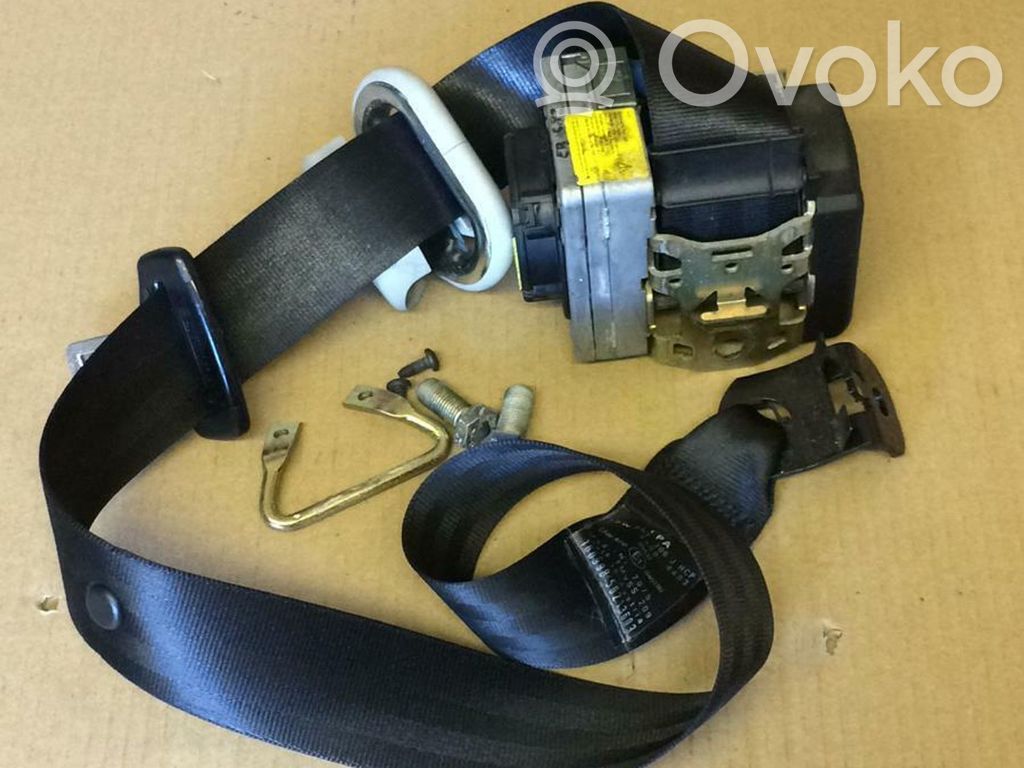 Volkswagen Golf IV Cinturón delantero 