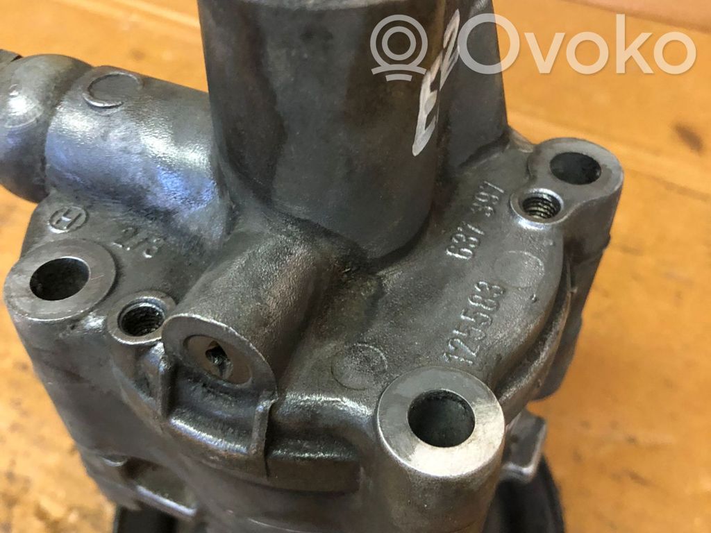 BMW 7 E32 Power steering pump 