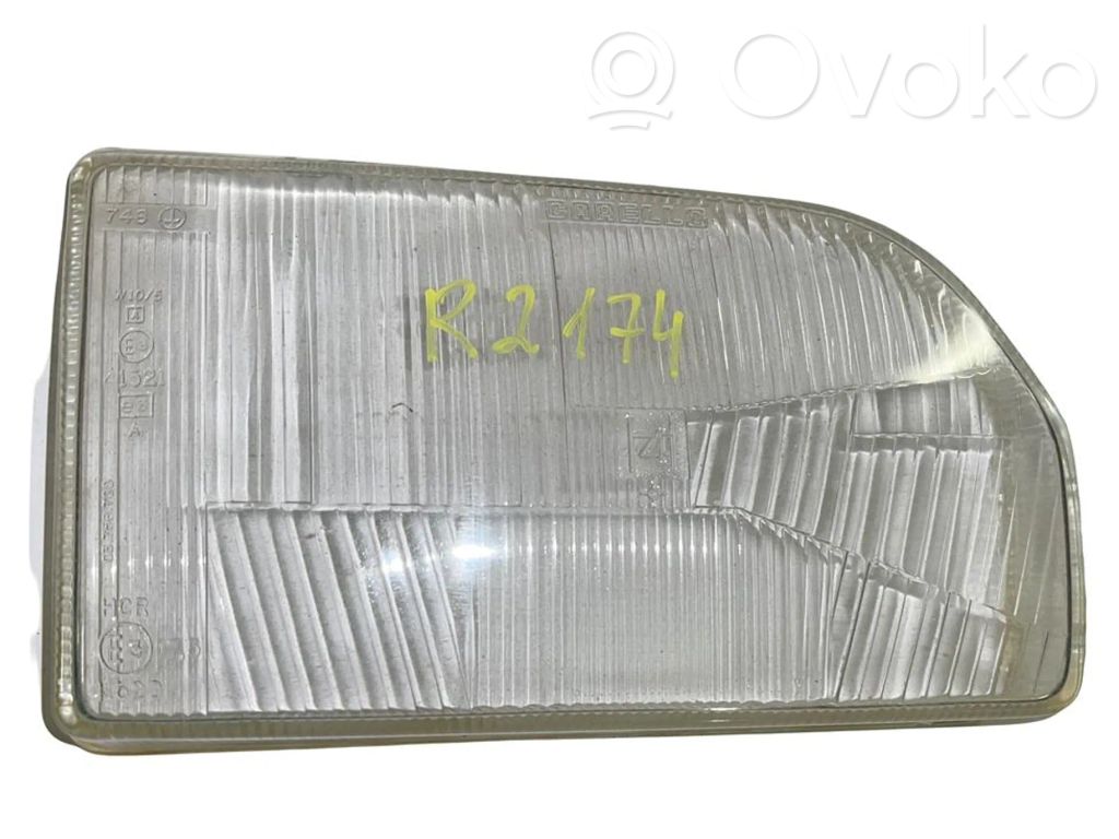 Headlight lense   03756700