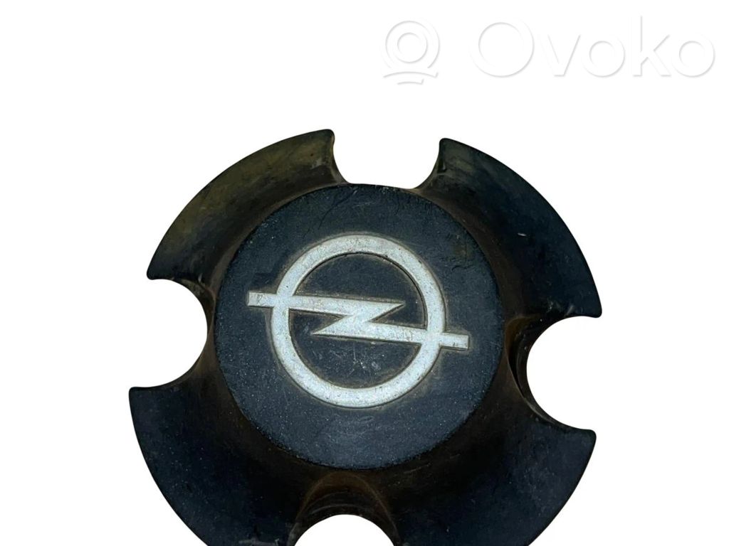 Opel Kadett E Alkuperäinen pölykapseli 