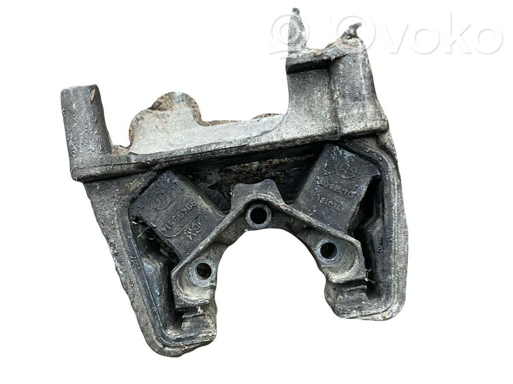 Opel Vectra B Engine mount bracket 