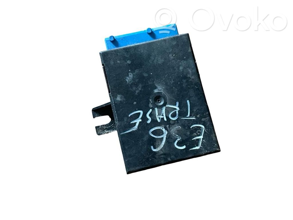 Window wiper relay   8357068