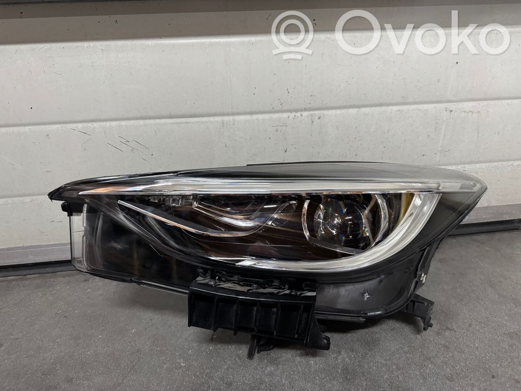 Infiniti Q30 Far 