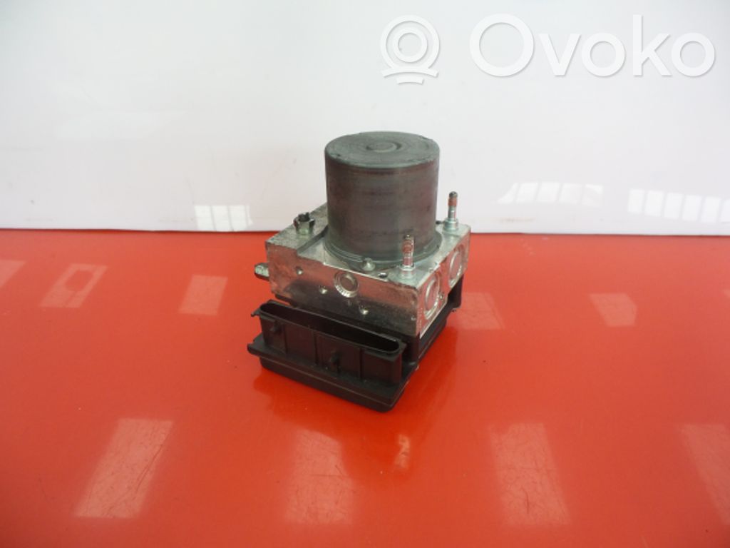 Toyota Auris 150 ABS Blokas 