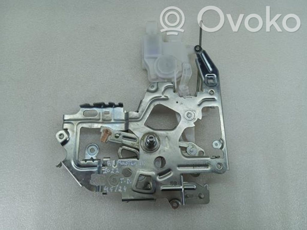 Cerradura de puerta trasera   906123257R,4419749,825020011R,93197848