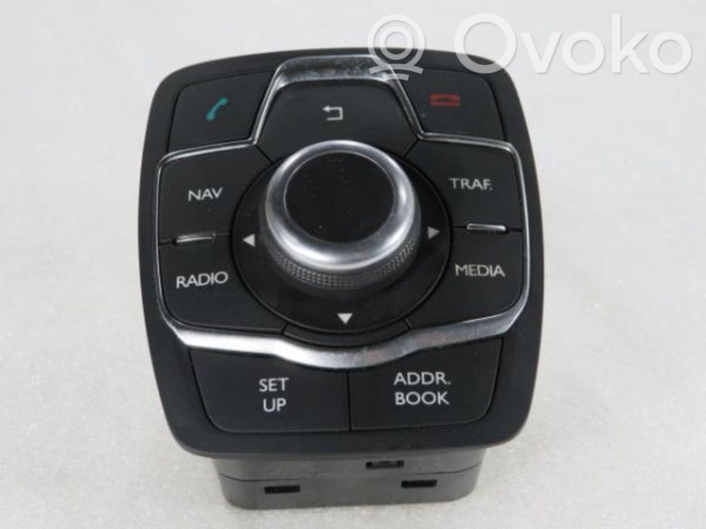 GPS navigation control unit/module   28338070,9802378577