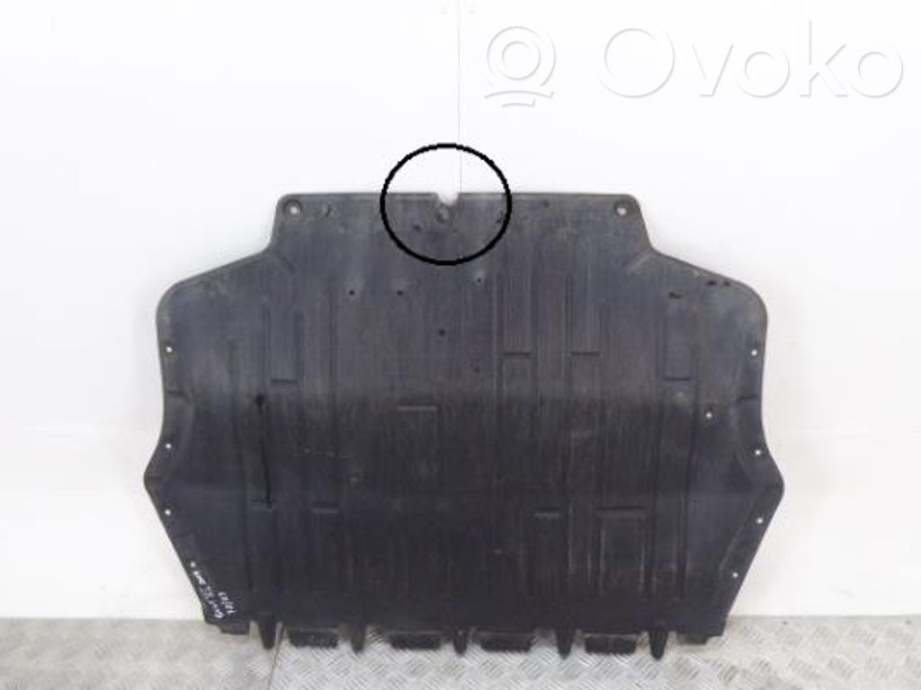 Volkswagen Golf VI Engine splash shield/under tray 