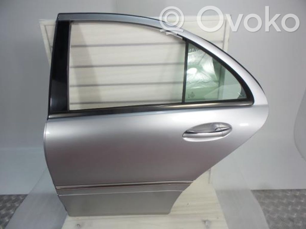 Mercedes-Benz C W203 Galinės durys 