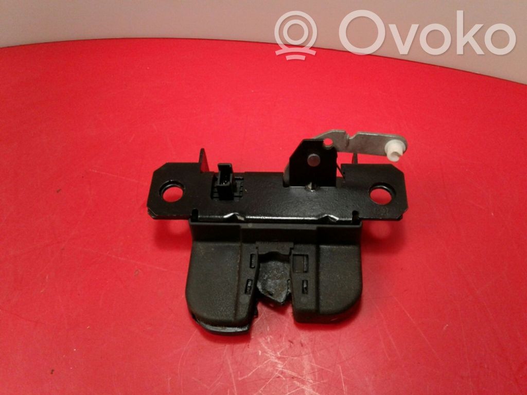 Volkswagen Caddy Tailgate exterior lock 