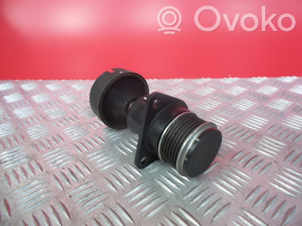 Engine mount bracket   APOIODOALTERNADOR