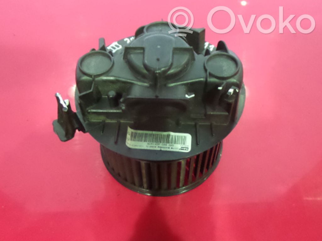 Renault Clio III Mazā radiatora ventilators 