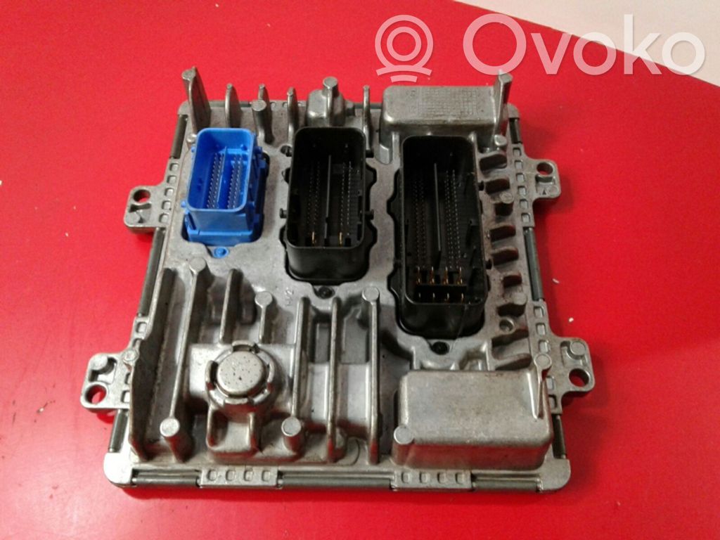 Opel Corsa E Engine control unit/module 
