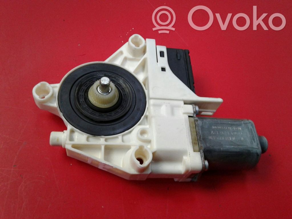 Renault Laguna III Rear door window regulator motor 