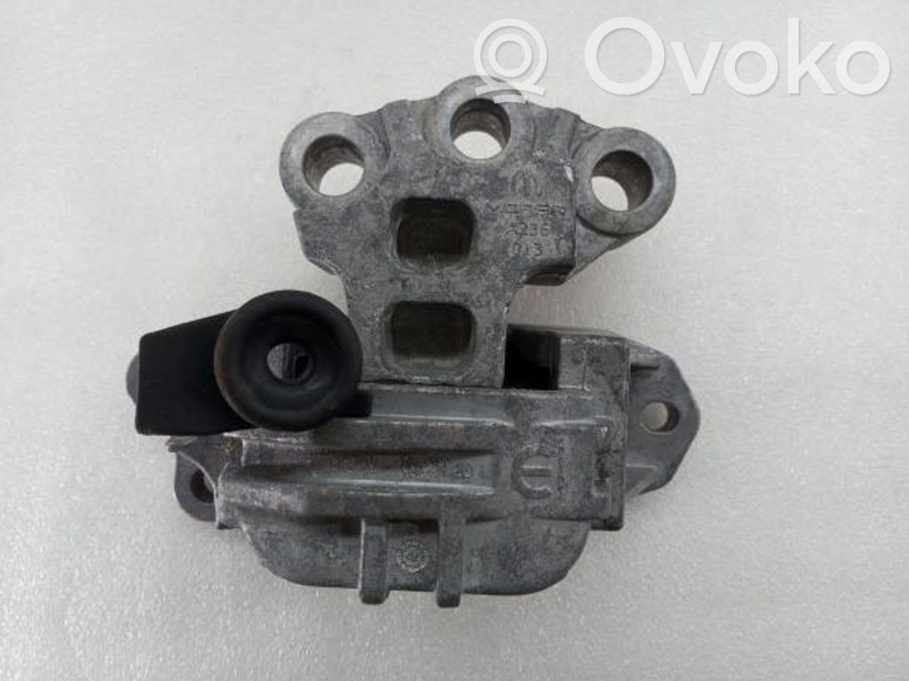 Engine mount bracket   00520503920,0225400518,0A23602254