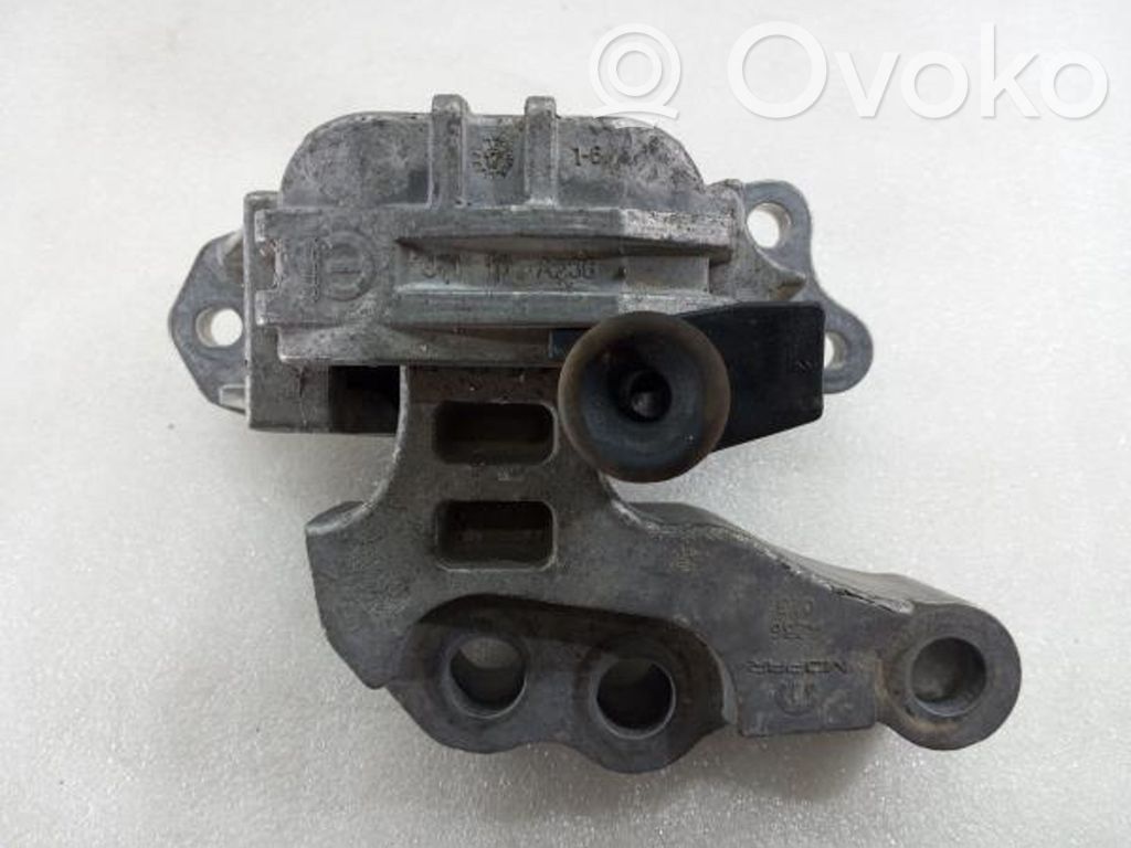 Fiat Tipo Engine mount bracket 