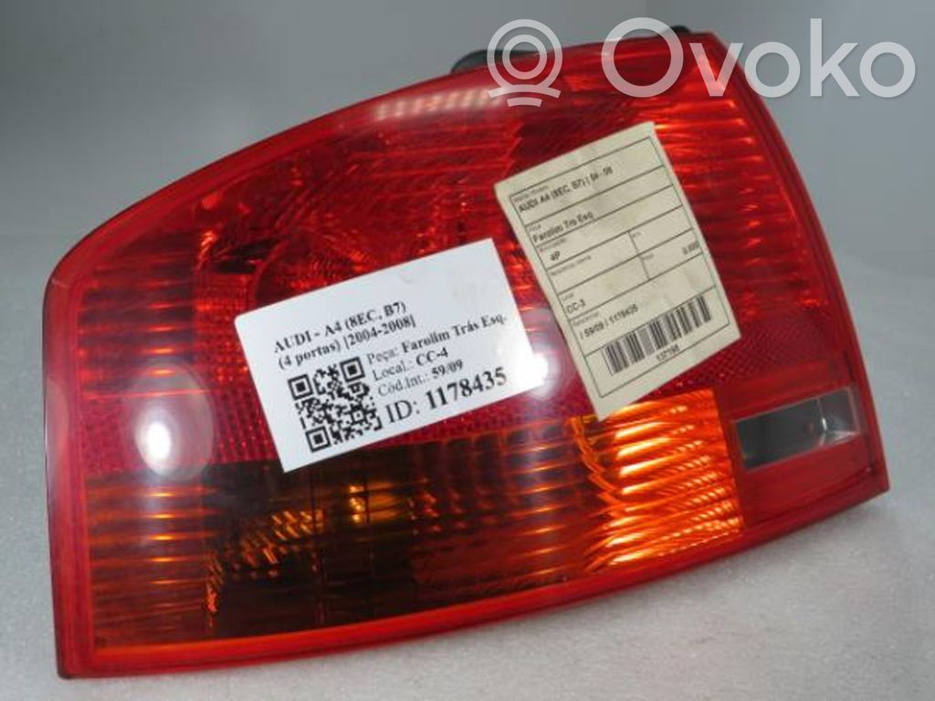 Audi RS4 B7 Lampă spate în capacul portbagajului 