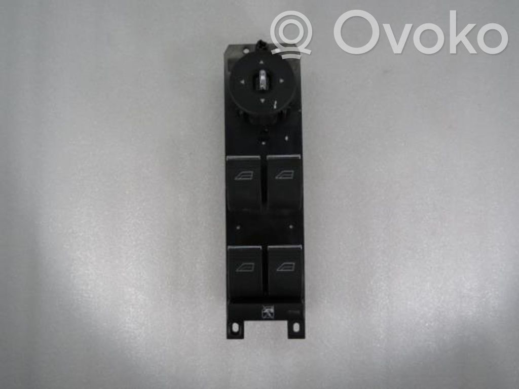 Ford Focus Electric window control switch 