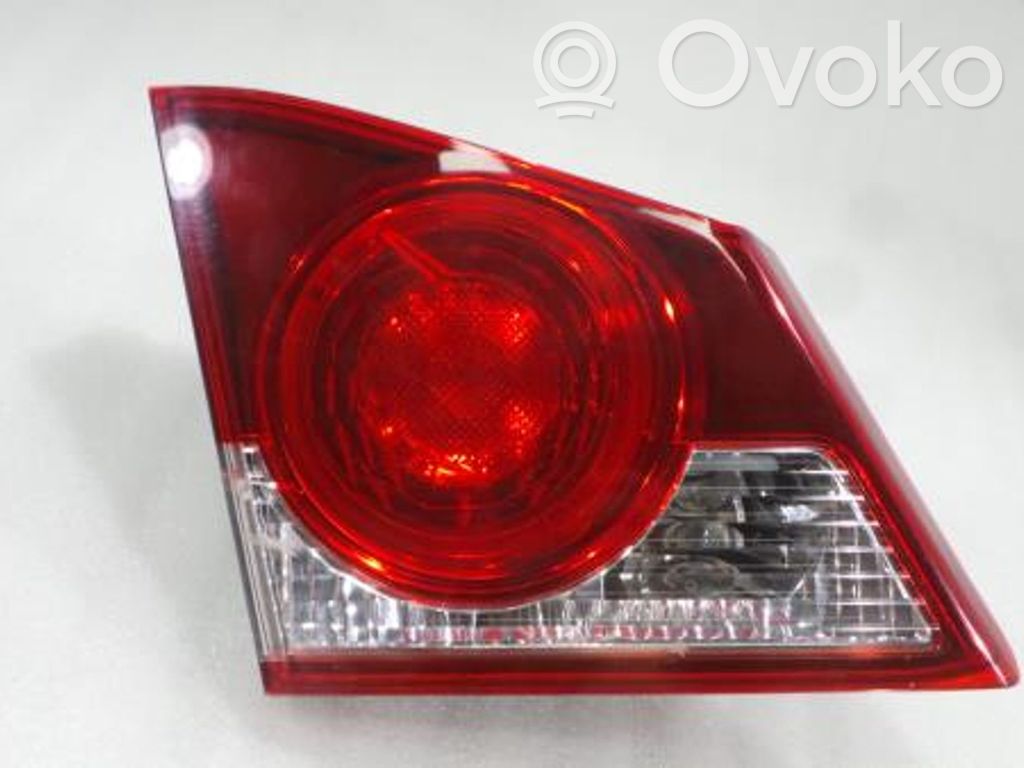 Honda Civic Aizmugurējais lukturis pārsegā 