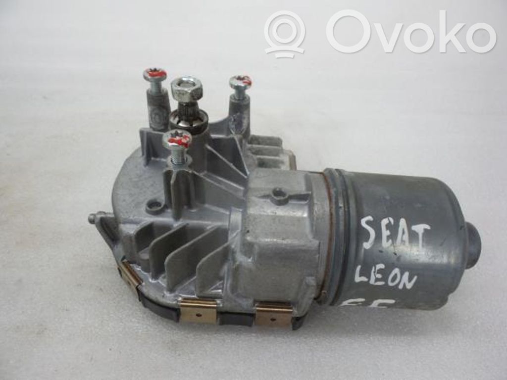 Wischermotor   0390241949,0390241949,1137328280,1P0955119A,1PO955023B,3397020826,BOSCH,FRENTEESQUERDO