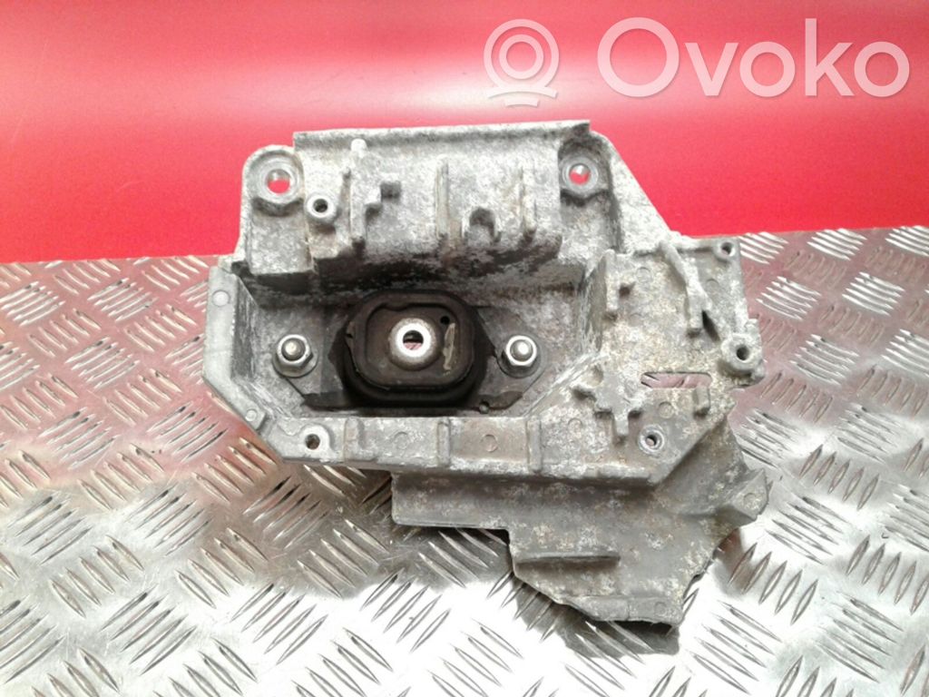 Engine mount bracket   11254,AX600