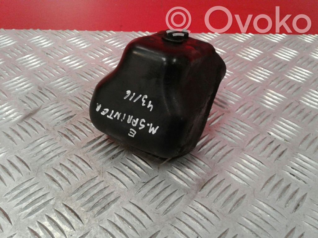 Engine mount bracket   A906,241,A90624113,ESQUERDO