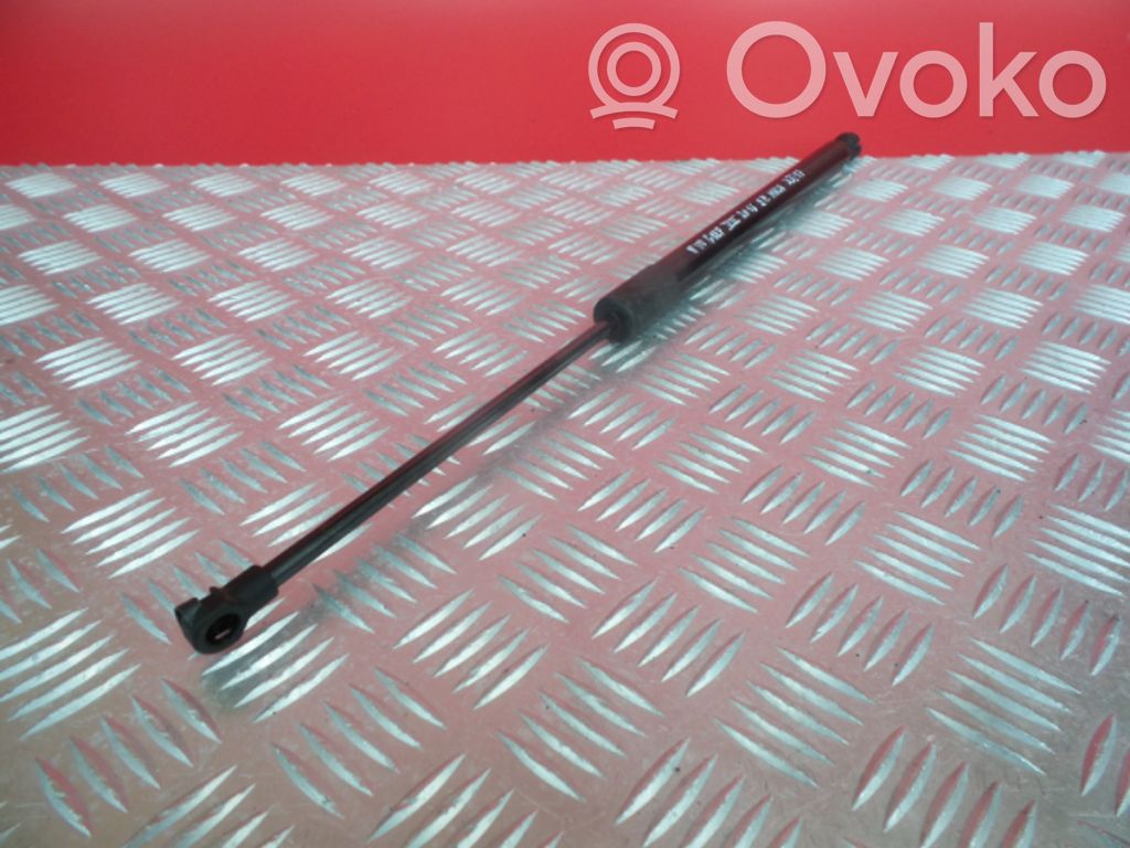 Volkswagen Golf VII Amortiguador/puntal del maletero/compartimento de carga 