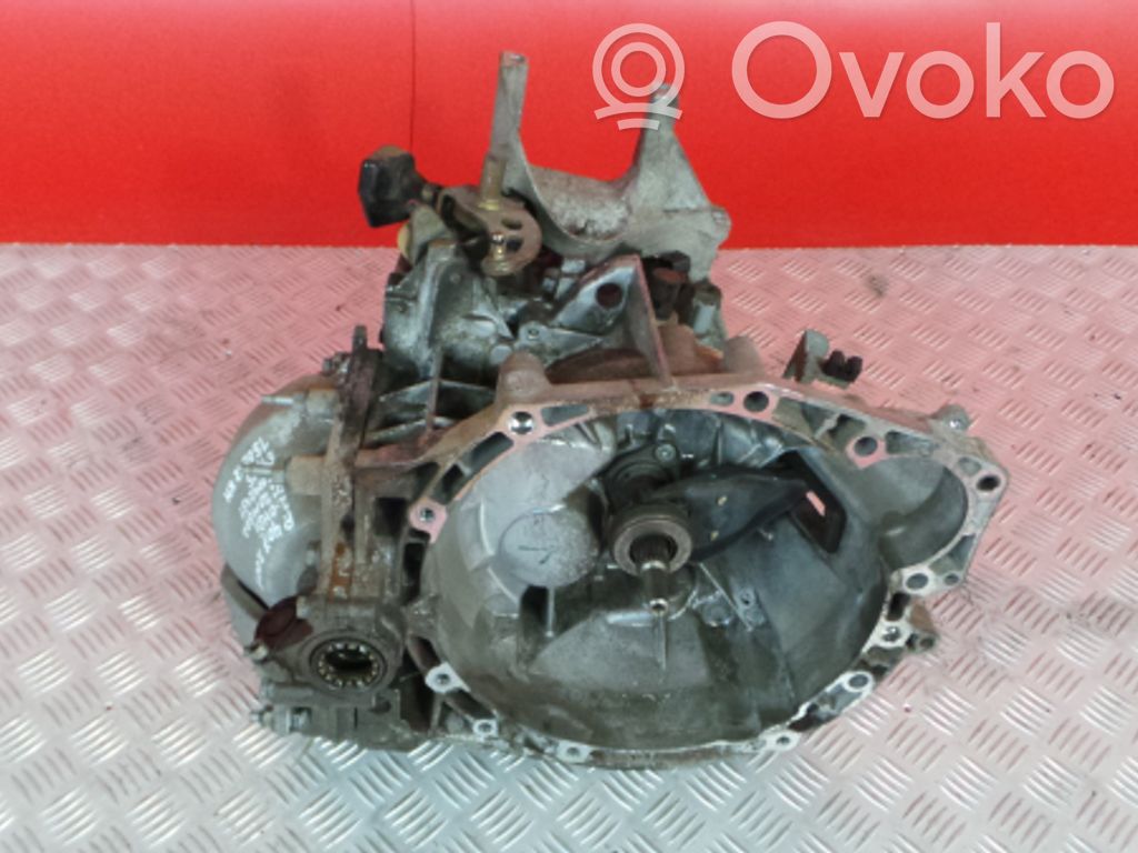 Peugeot 407 Manual 5 speed gearbox 